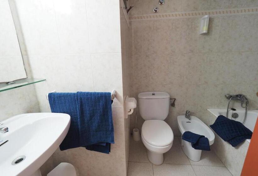 Номер Стандарт Индивидуальный с Балконом, Montserrat