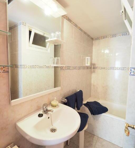 Номер Стандарт с Балконом, Montserrat