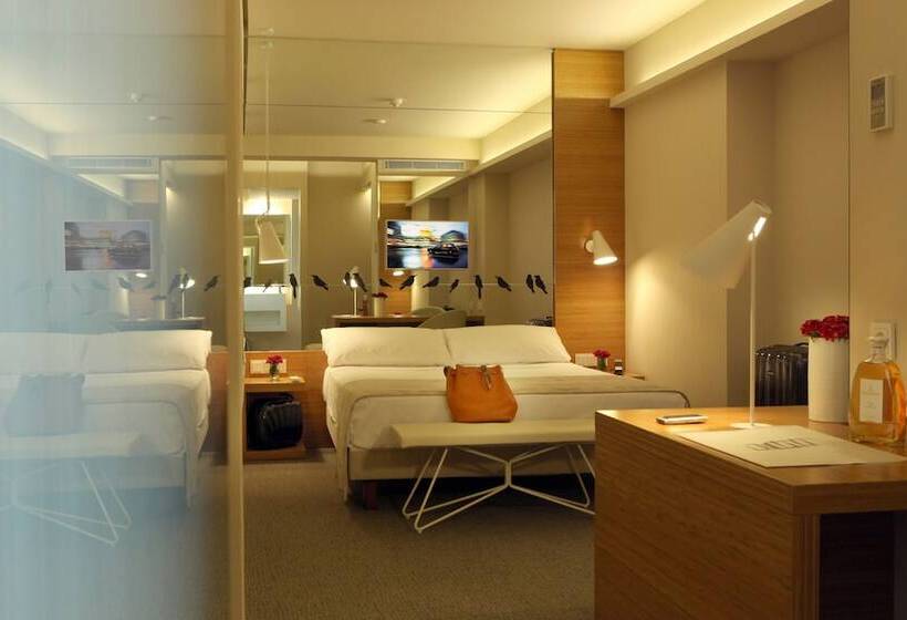 اتاق لوکس, Park