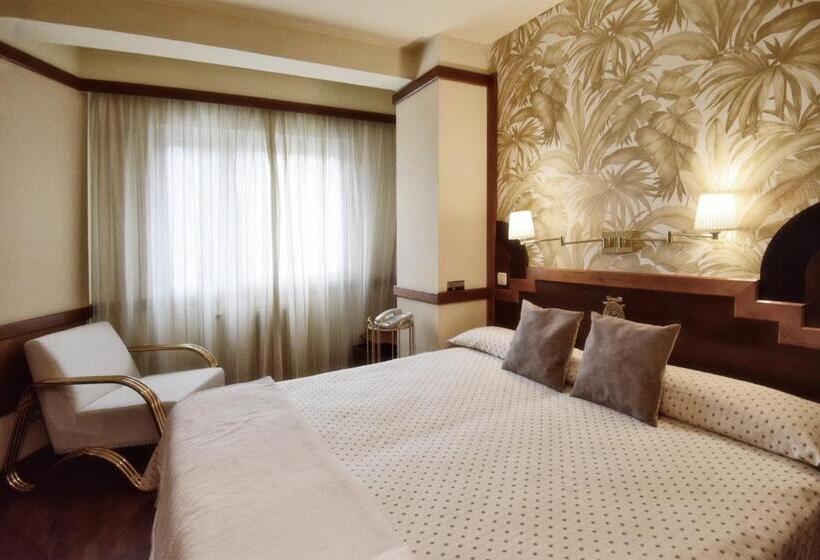 اتاق استاندارد, Maria Luisa