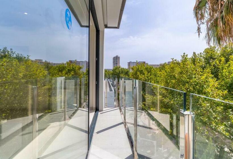 سوییت جونیور, Samos