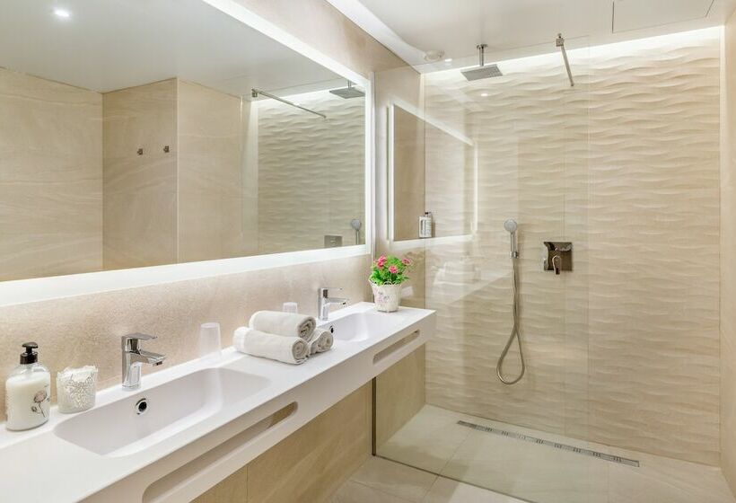 سوییت جونیور, Samos