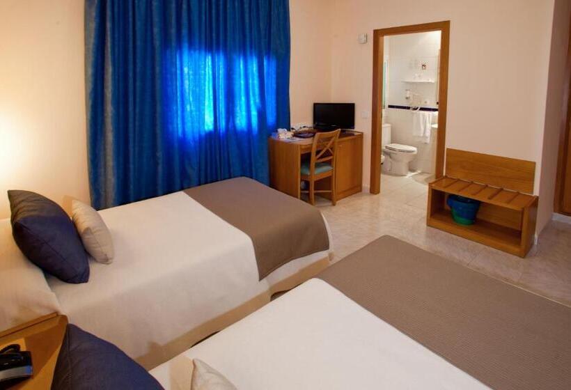 스탠다드 룸, Ses Figueres