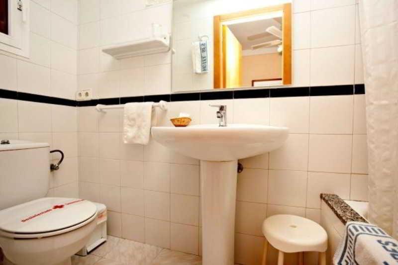 스탠다드 룸, Ses Figueres