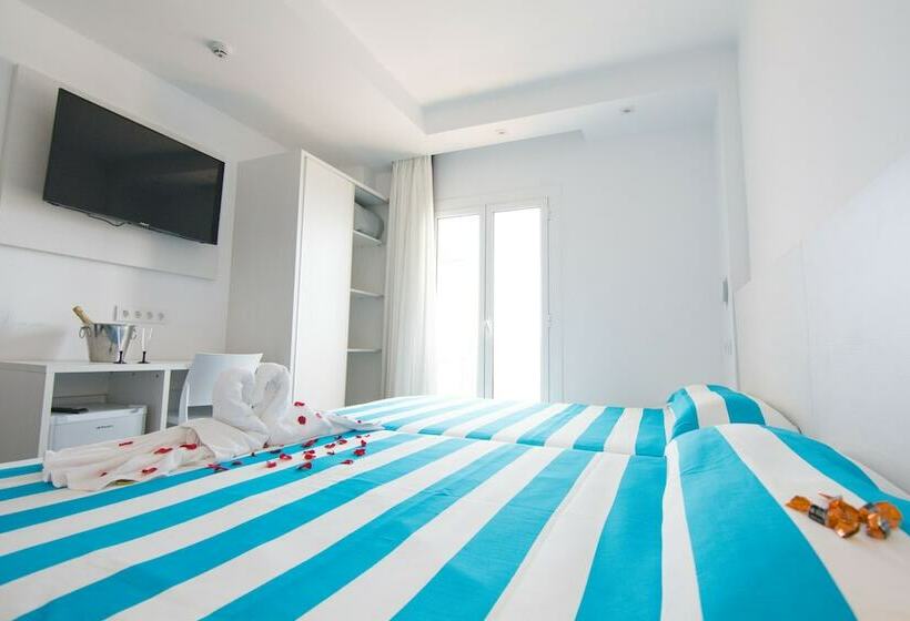 Номер Стандарт Трехместный, Sorra Daurada Splash