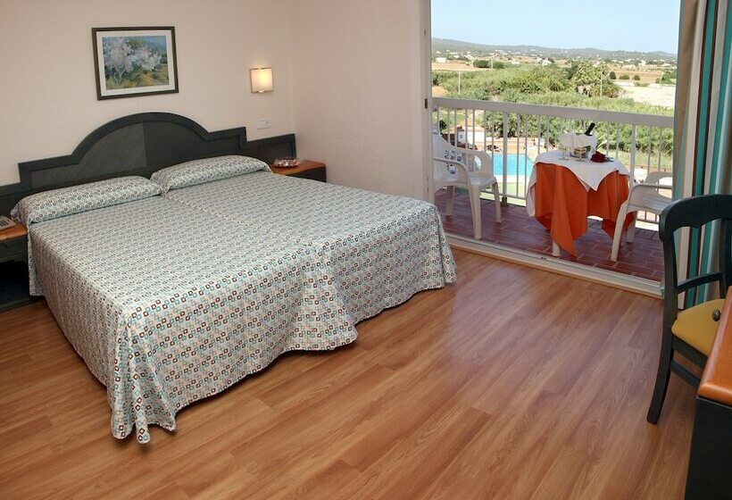 プールビュースタンダードルーム, Invisa Hotel Es Pla   Adults Only