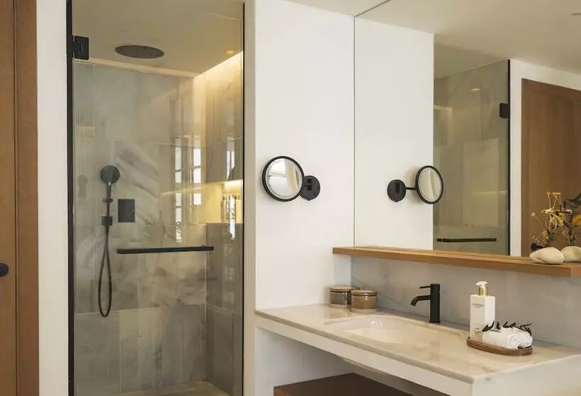 オーシャンビュースタンダードルームテラス付き, Villa Le Blanc Gran Meliá Hotel