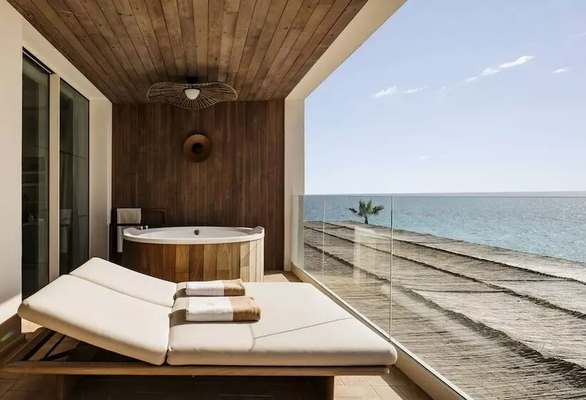 オーシャンビュースイート, Villa Le Blanc Gran Meliá Hotel