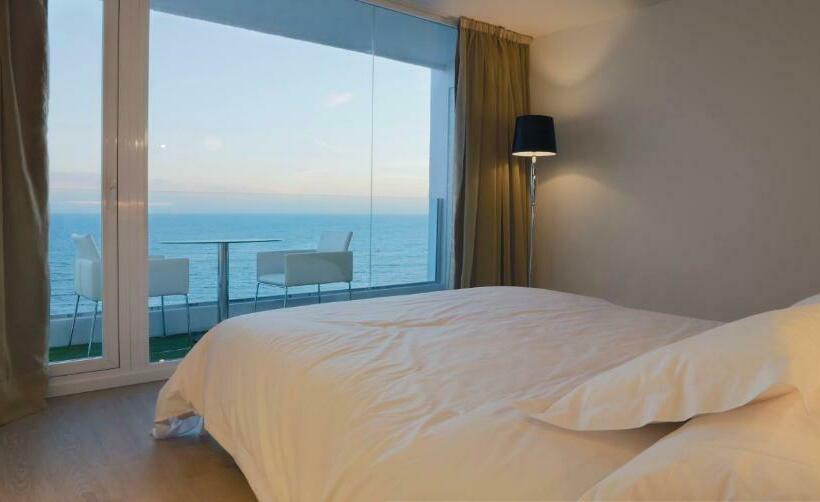 豪华海景房, Flamero