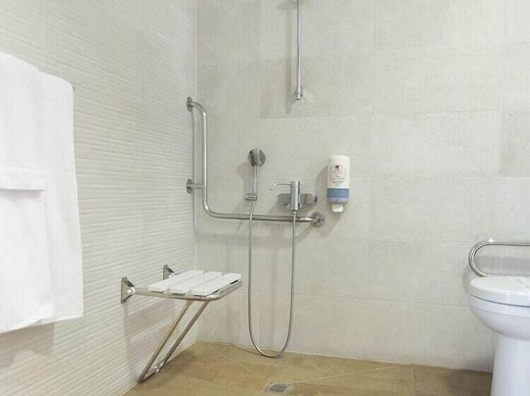 标准单人间, Alboran Algeciras