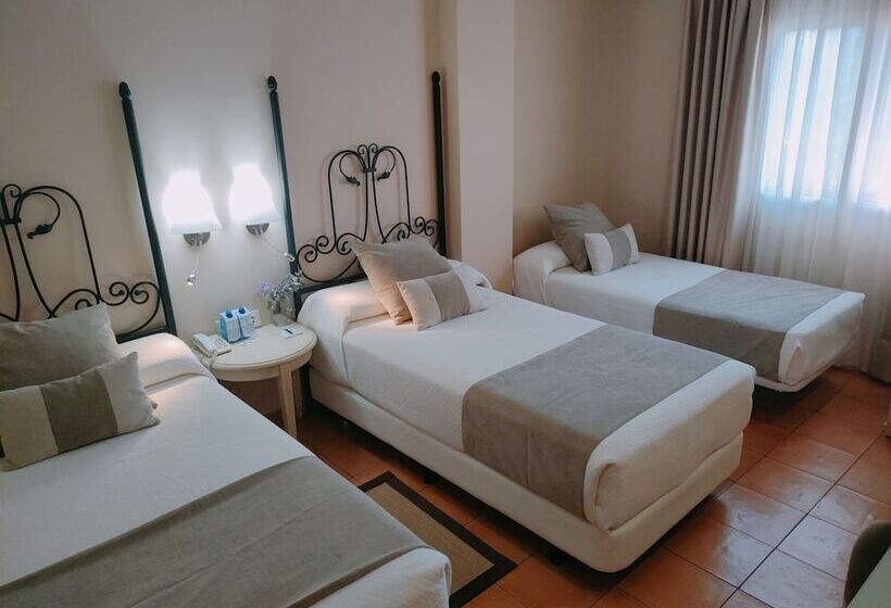 标准三人间, Alboran Algeciras