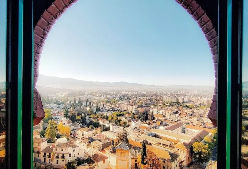 シティビュークラシックルーム, Alhambra Palace