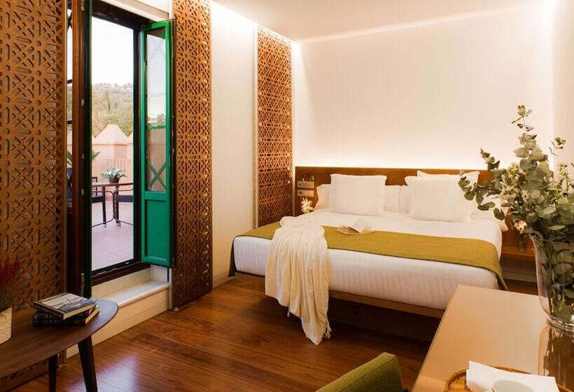 سوئیت 2 خوابه, Alhambra Palace