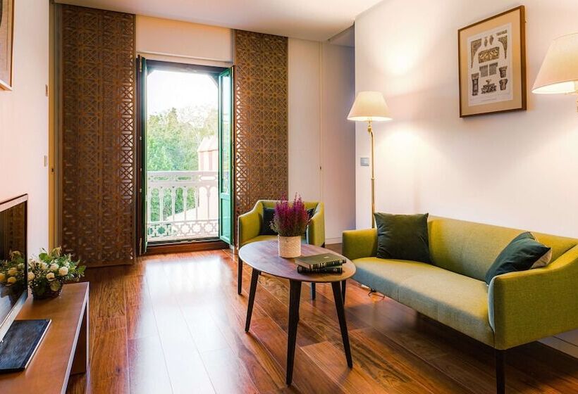 سوئیت 2 خوابه, Alhambra Palace