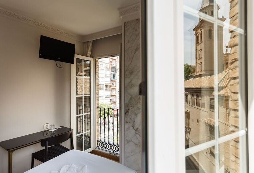 Chambre Quadruple Standard, Dauro Premier