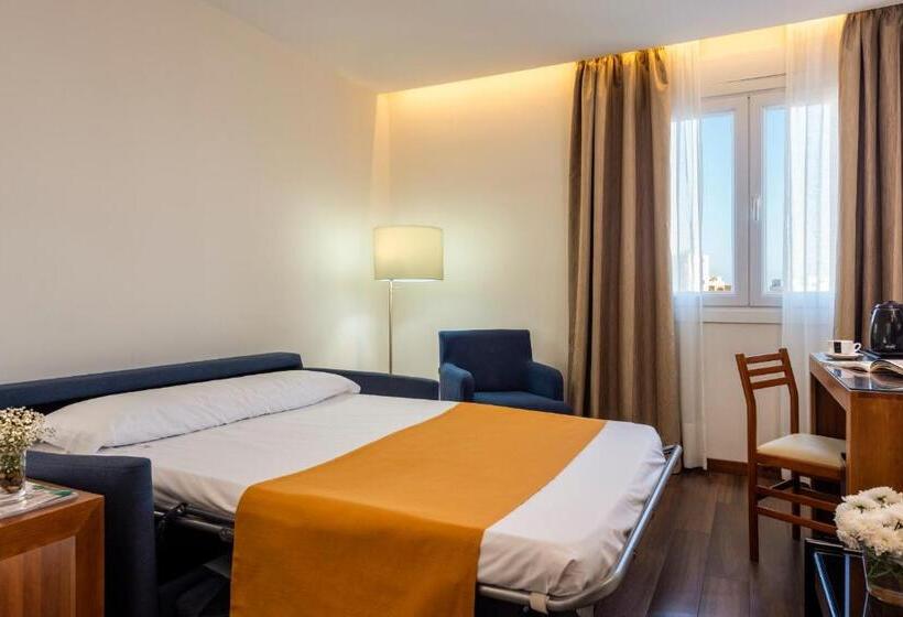 Quarto Familiar, De Francia Y Paris