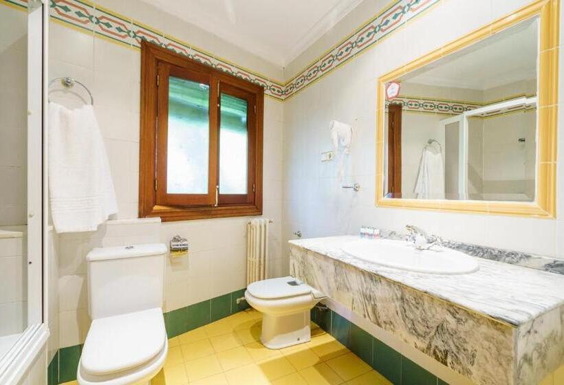 غرفة قياسية, España