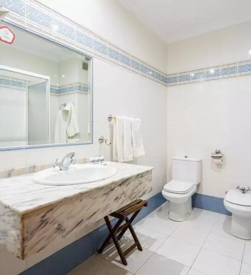 Standard Quadruple Room, España