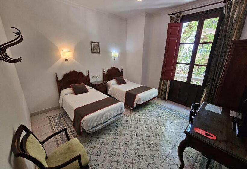 غرفة قياسية فردية, España