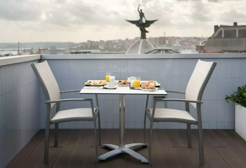 سوئیت جونیور با تراس, Eurostars Blue Coruna