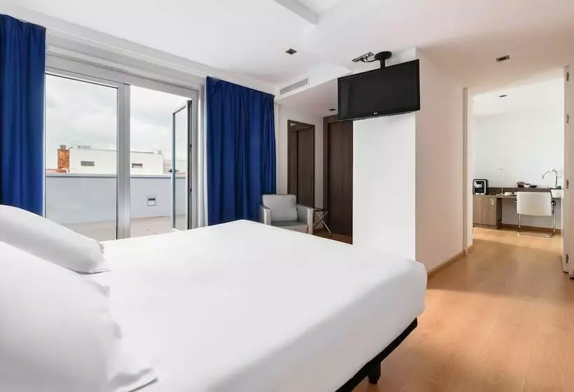 سوییت جونیور با چشم‌انداز دریا, Eurostars Blue Coruna