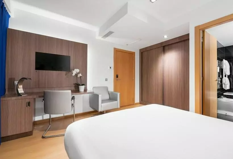 اتاق استاندارد اینتریور, Eurostars Blue Coruna