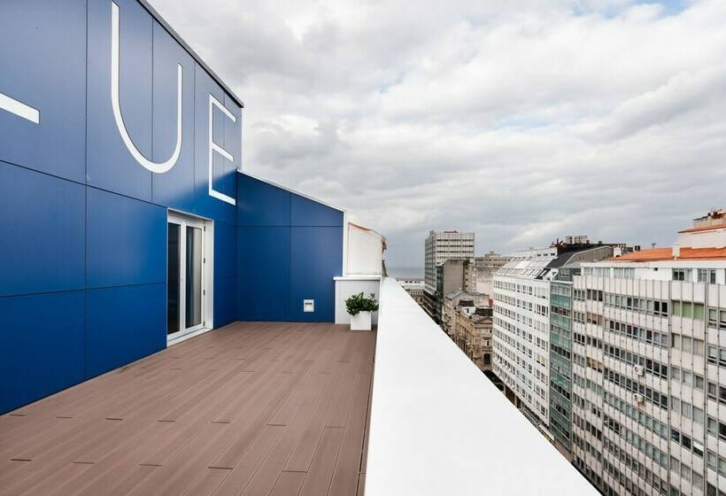 سوییت جونیور با چشمانداز دریا, Eurostars Blue Coruna