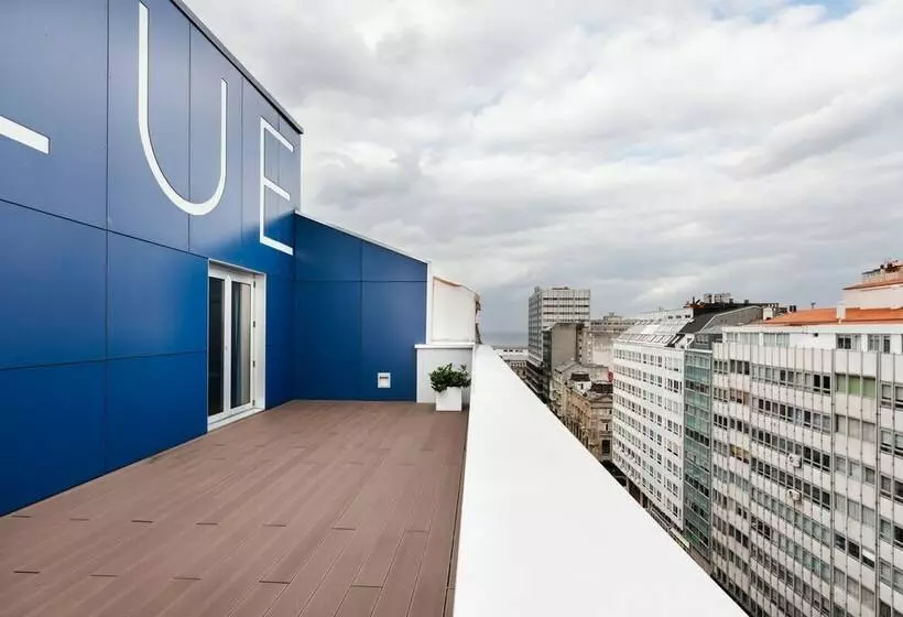 سوییت جونیور با چشم‌انداز دریا, Eurostars Blue Coruna