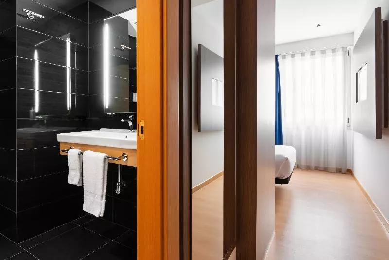 اتاق استاندارد یک نفره, Eurostars Blue Coruna