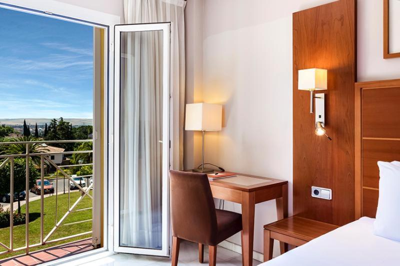 اتاق استاندارد, Exe Las Adelfas