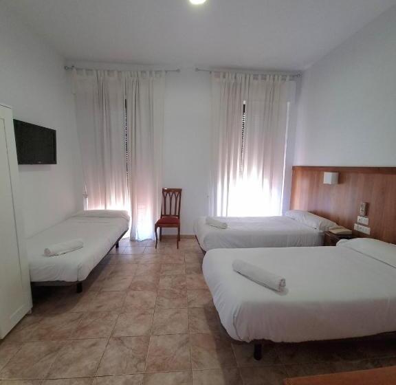 اتاق استاندارد با بالکن, Gran Plaza