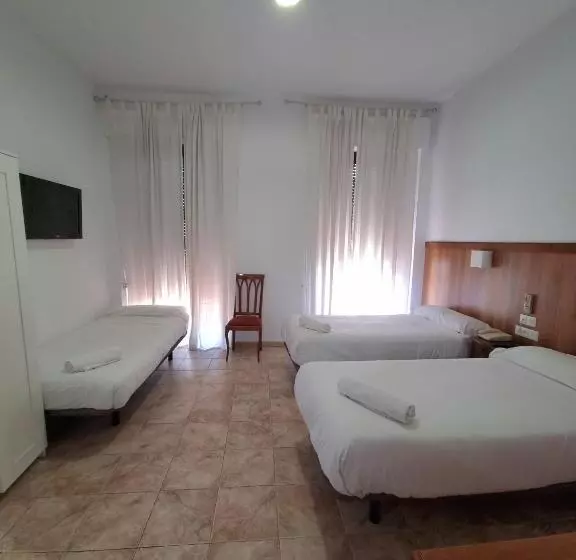 اتاق استاندارد با بالکن, Gran Plaza