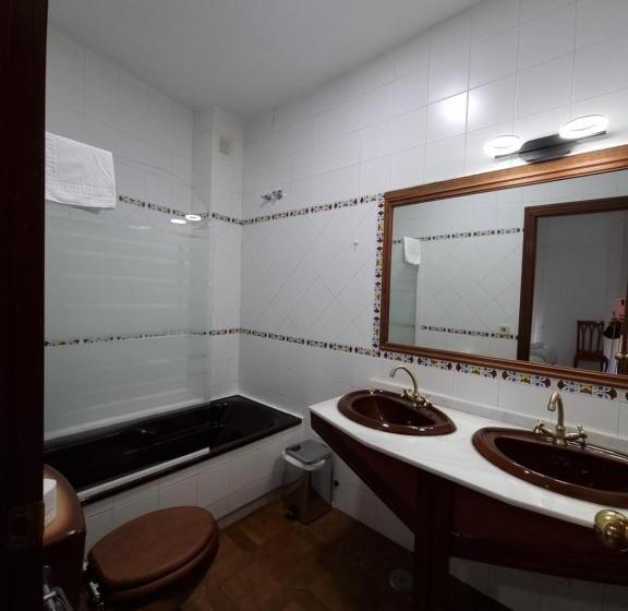 اتاق استاندارد با بالکن, Gran Plaza