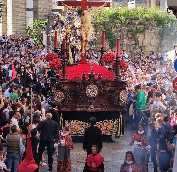 اتاق استاندارد یک تخته با بالکن, Gran Plaza