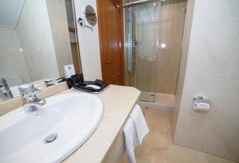 小型套房带海景, Hoyuela