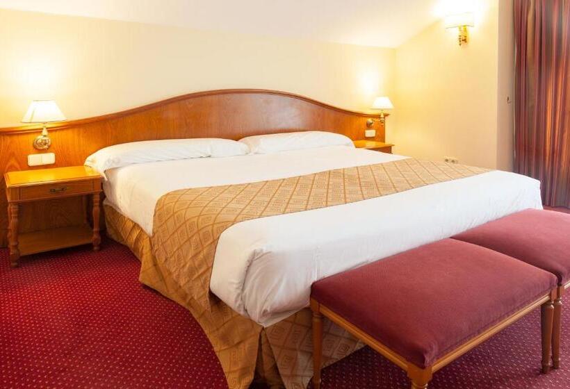 小型套房带海景, Hoyuela