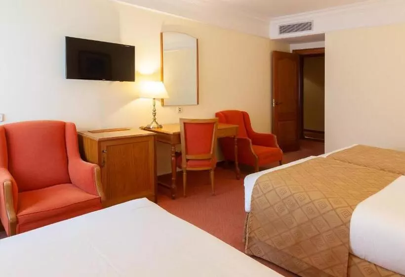 Chambre Triple Standard, Hoyuela