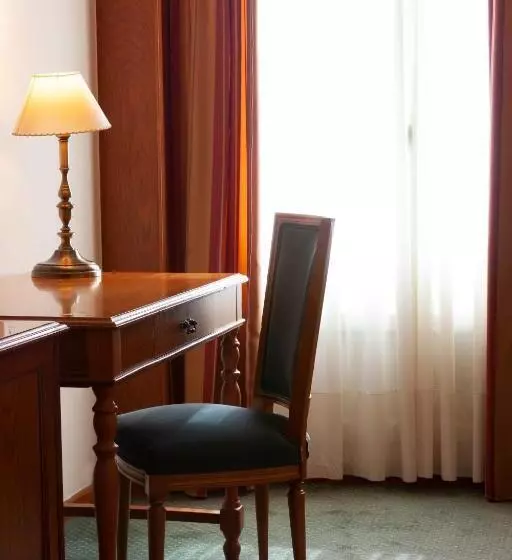 Chambre Standard, Hoyuela