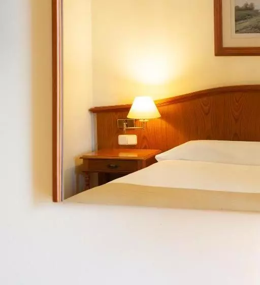 Chambre Standard, Hoyuela