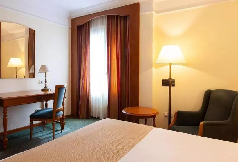Chambre Standard, Hoyuela