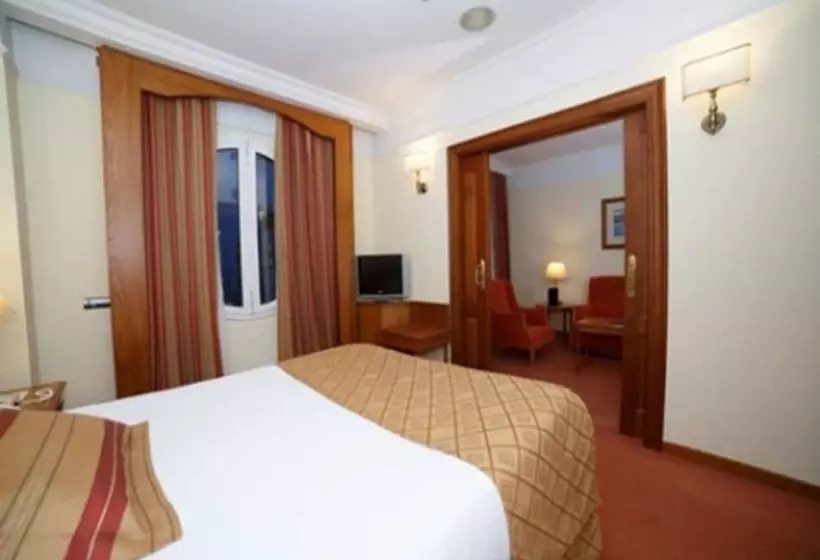 Chambre Standard Individuelle, Hoyuela