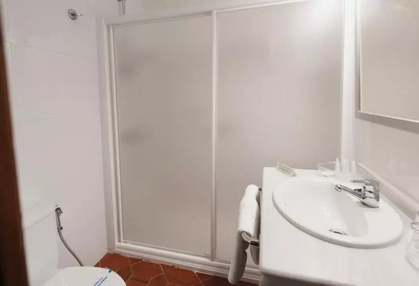 Quarto standart individual, La Codorniz