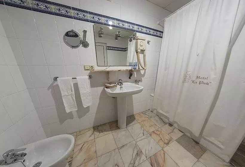 Standard Yhden Hengen Huone, La Pinta