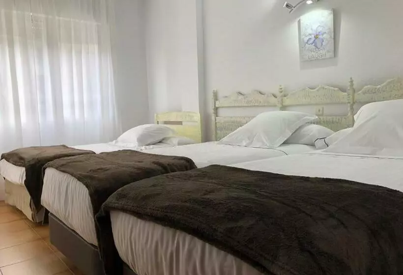 Standard Triple Room, Las Rocas De Isla