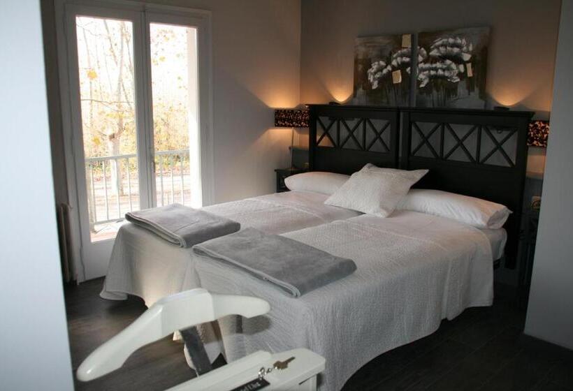 חדר סטנדרט, L'ast