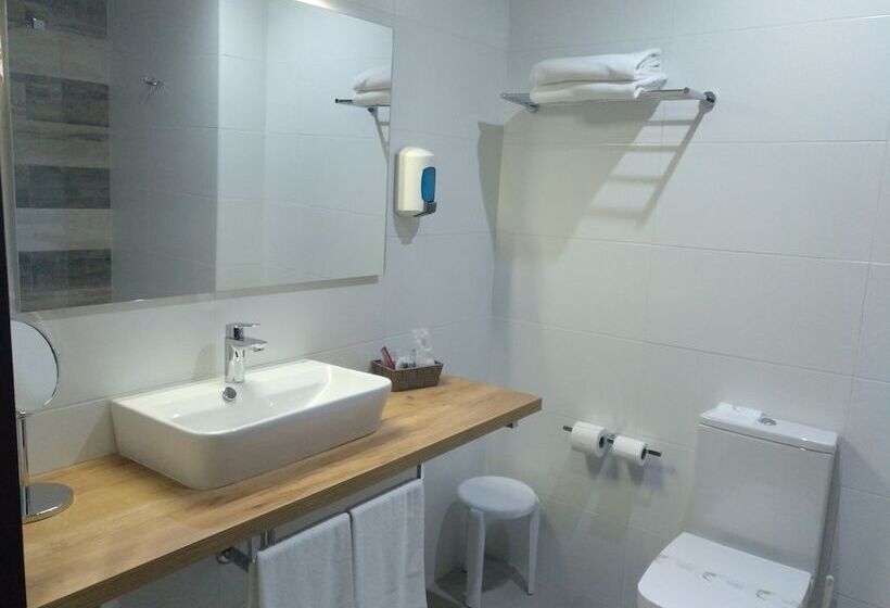 اتاق استاندارد, Marques De Santillana