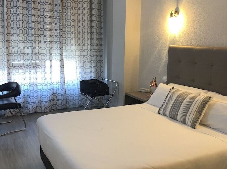 اتاق استاندارد, Marques De Santillana