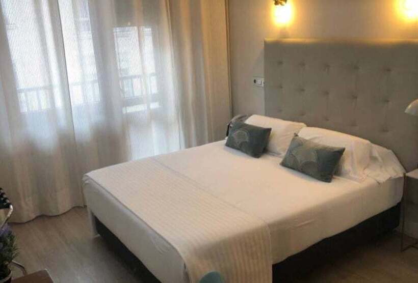 اتاق استاندارد, Marques De Santillana