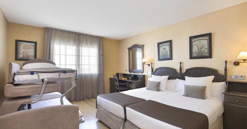 חדר משפחתי, Melia Sierra Nevada