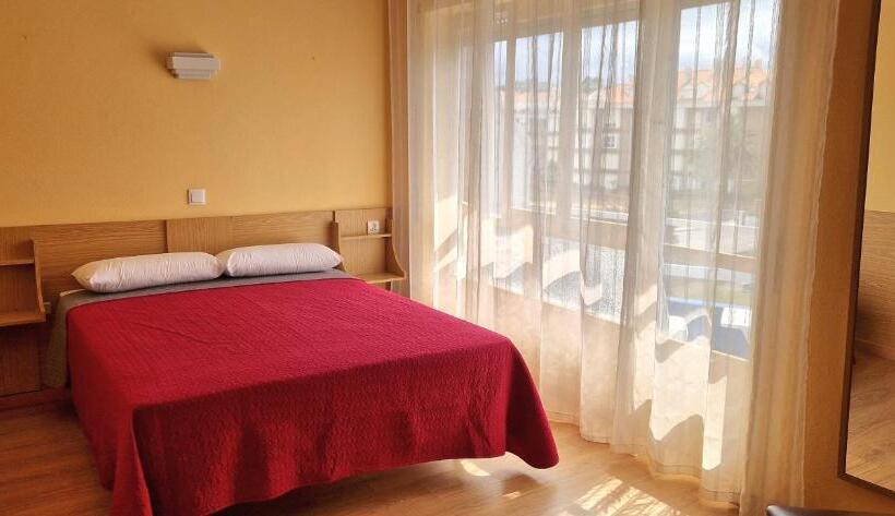 Номер Economy, Montemar